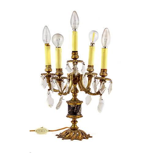 Sub.:1-On - Lote: 161 -  Candelabro de mesa. De 5 luces, en bronce, cristal y mrmol.