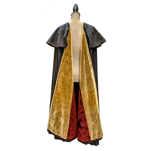 Sub.:11 - Lote: 1530 -  Antigua capa de Pao, de traje regional aragons.