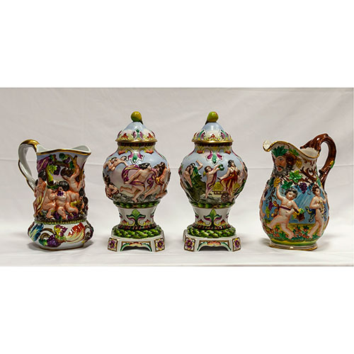 Sub.:13-On - Lote: 346 -  Lote de 2 jarras y 2 tibores en porcelana policromada espaola siguiendo modelos de Capodimonte.