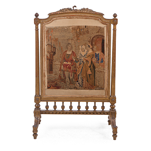 Sub.:13 - Lote: 1613 -  Paravant en madera dorada con petit point con escena de esponsales, S.XIX.