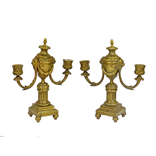 Sub.:17 - Lote: 110 -  Pareja de cassolettes en bronce. Francia, h. 1800