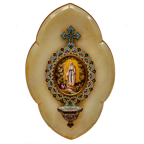 Sub.:17 - Lote: 133 -  Aguabenditera con escena de la Virgen de Lourdes en bronce con marco cloisonn sobre base de mrmol. 
