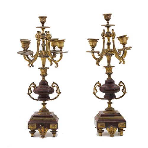 Sub.:25 - Lote: 220 -  Pareja de candelabros de cinco luces en bronce dorado y mrmol rojo. Napolen III.