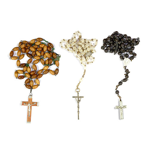 Sub.:1-On - Lote: 986 -  Lote de tres rosarios.