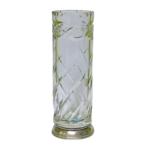 Sub.:1 - Lote: 936 -  Jarrn cilndrico en vidrio tallado y base de plata.