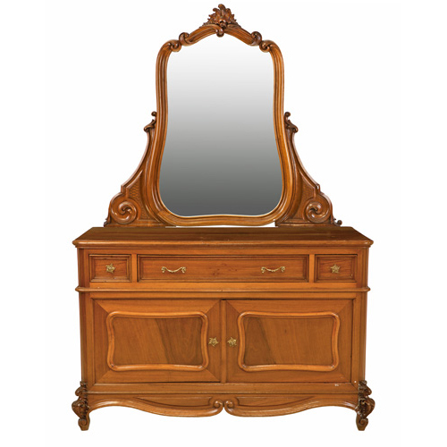 Sub.:1 - Lote: 233 -  Cmoda a juego con espejo en madera de nogal estilo Luis XV. Alguna falta.