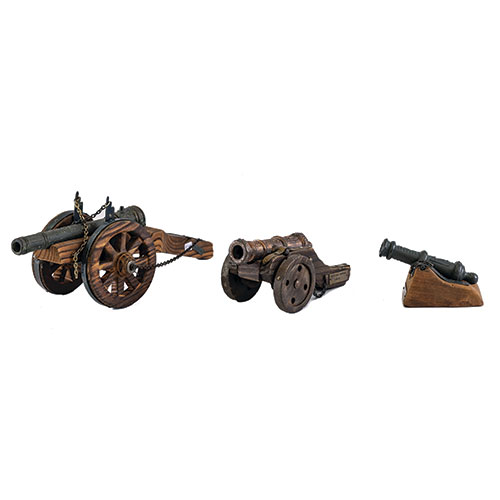 Sub.:10-On - Lote: 1105 -  Tres maquetas de caones: uno de artillera imperial de Carlos V, otro can de sitio siglo XVI.