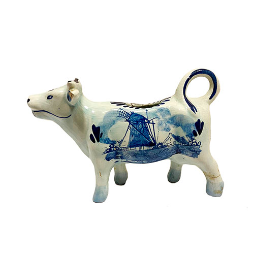 Sub.:10-On - Lote: 517 -  Vaca realizada en cermica de Delft