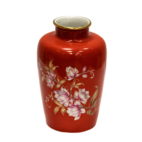 Sub.:10-On - Lote: 837 -  Jarrn en porcelana de Bidasoa con detalles florales.