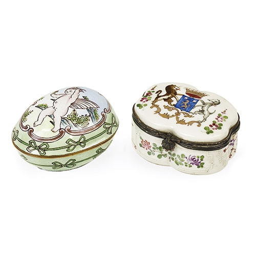 Sub.:10-On - Lote: 841 -  Lote de dos cajas, una en porcelana de estilo oriental y otra en esmalte.