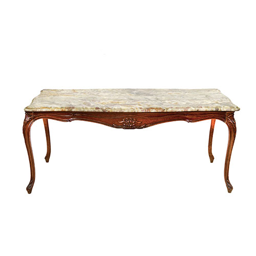 Sub.:10-On - Lote: 53 -  Mesa baja de saln en madera tallada estilo Luis XV, con tapa de mrmol.