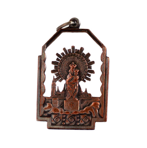 Sub.:10 - Lote: 1555 -  Medalla modernista Ntra. Seora del Pilar en cobre .