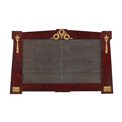 Sub.:10 - Lote: 1291 -  Marco para fotos estilo Imperio en madera patinada y aplicaciones de bronce, ca.1900.