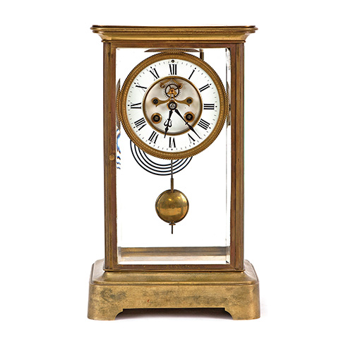 Sub.:10 - Lote: 1461 -  Reloj de sobremesa en bronce dorado con vidrios biselados, Francia, finales del S.XIX. 