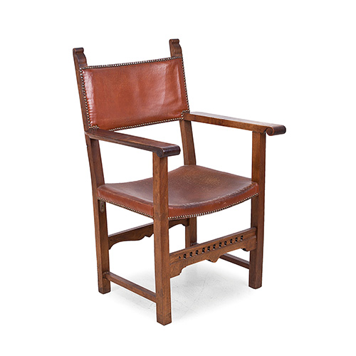 Sub.:10 - Lote: 1552 -  Silln frailero en madera de nogal con asiento y respaldo tapizados en cuero.