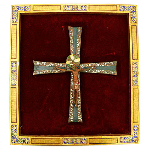 Sub.:11-On - Lote: 1268 -  Crucifijo en bronce y esmalte