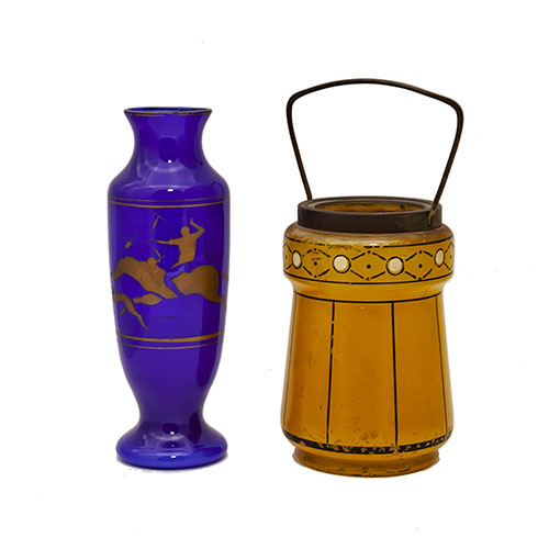 Sub.:11-On - Lote: 212 -  Lote de jarr�n en cristal azul y recipiente en cristal con asa.