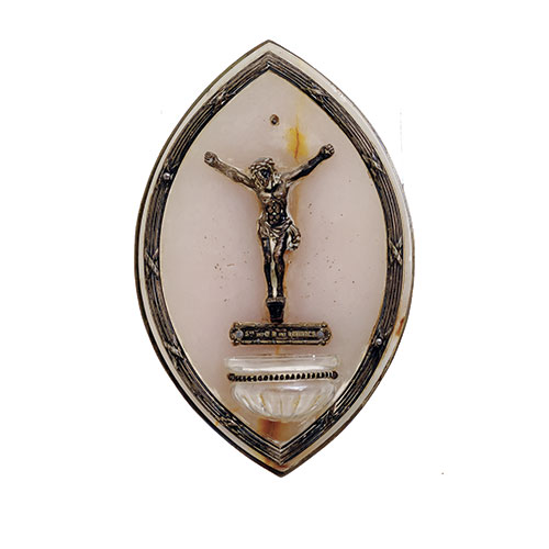 Sub.:11-On - Lote: 1284 -  Aguabenditera en �nix con decoraciones en metal plateado y peque�a inscripci�n.