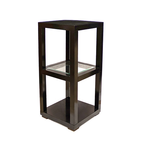 Sub.:11-On - Lote: 13 -  Mueble auxiliar en madera lacada en negro con balda de cristal.