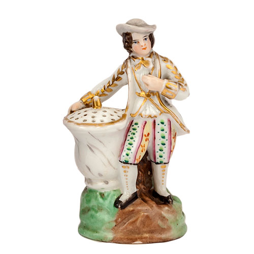 Sub.:11 - Lote: 1363 -  Palillero en porcelana, con representacin de caballero, s. XIX.
