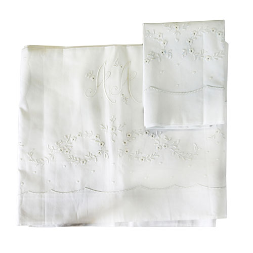 Sub.:11 - Lote: 1449 -  Juego de cama de 1.50 de algod�n con dos almohadas