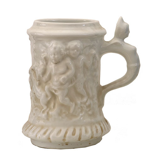 Sub.:12-On - Lote: 317 -  Jarra de cerveza en cer�mica vidriada con decoraci�n en relieve.