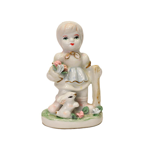 Sub.:12-On - Lote: 245 -  Ni�a con conejo