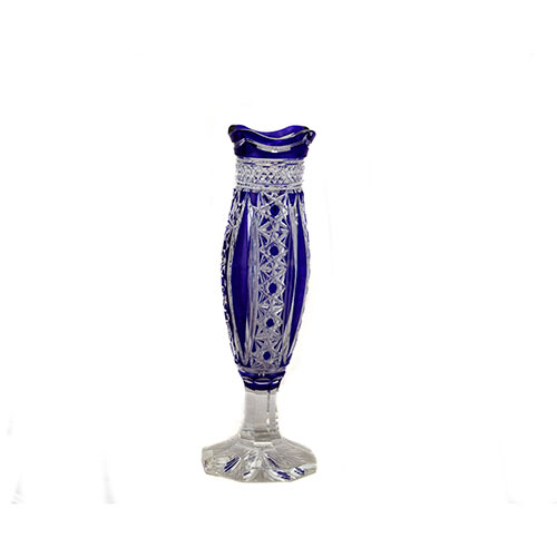 Sub.:12-On - Lote: 217 -  Florero en cristal tallado, con detalles pintados en azul