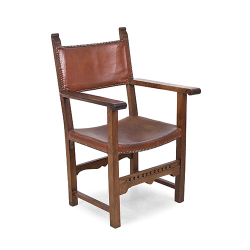 Sub.:12-On - Lote: 27 -  Sillón frailero en madera de nogal con asiento y respaldo tapizados en cuero.