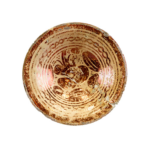Sub.:13-On - Lote: 523 -  Plato decorativo en cermica de Manises con reflejos, s. XVIII