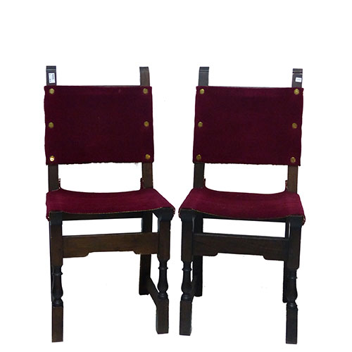 Sub.:13-On - Lote: 52 -  Pareja de sillas castellanas con tapicera roja.