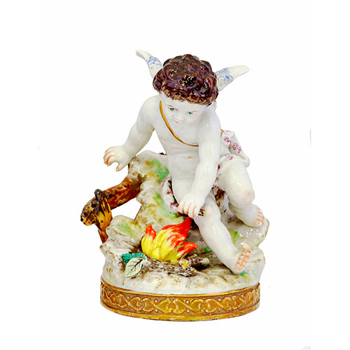 Sub.:13-On - Lote: 350 -  Alegora del invierno, figura en porcelana.