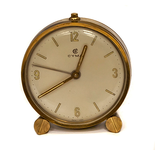 Sub.:13 - Lote: 1442 -  Reloj en latn marca Cyma. 