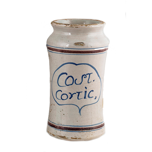 Sub.:13 - Lote: 1453 -  Albarelo en cer�mica esmaltada, con cenefas sobre engobe blanco e inscripci�n 