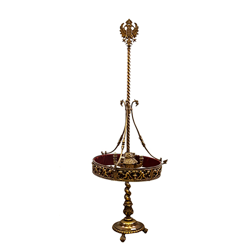 Sub.:13 - Lote: 1335 -  L�mpara de sobremesa estilo neorenacimiento en bronce con fuste salom�nico.