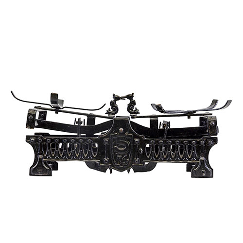 Sub.:14-On - Lote: 1625 -  Antigua balanza de platos negra, realizada en forja