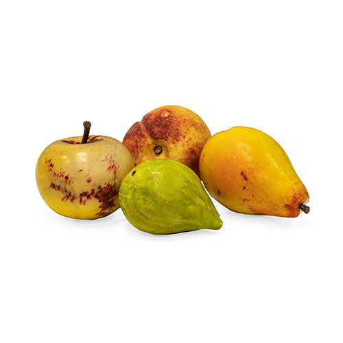 Sub.:14-On - Lote: 1603 -  Cuatro frutas realizadas en alabastro policromada