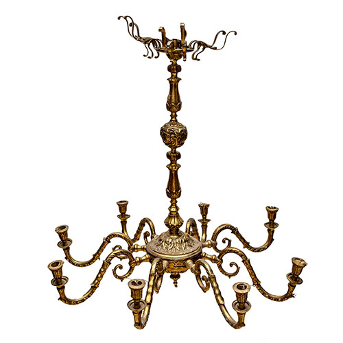 Sub.:14-On - Lote: 259 -  L�mpara de techo de ocho luces en bronce.