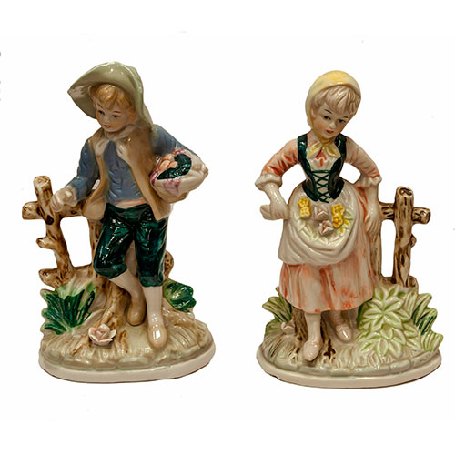 Sub.:14-On - Lote: 1274 -  Pareja de porcelanas, representando ni�os.
