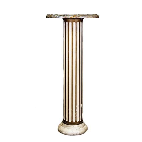 Sub.:14-On - Lote: 1610 -  Peana en madera lacada y dorada con tapa de m�rmol adicional.