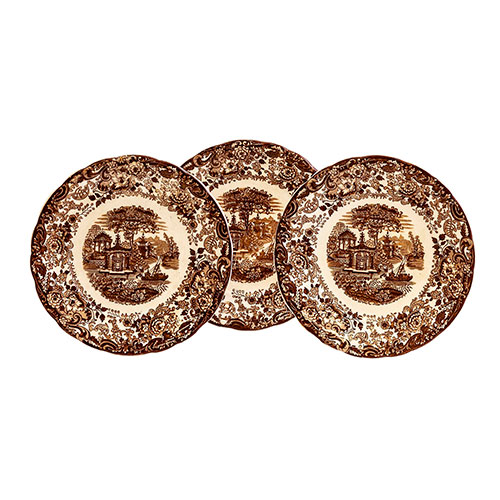 Sub.:14-On - Lote: 336 -  Lote de cuatro platos en cer�mica Pickman, tres de ellos en granate y uno en negro.