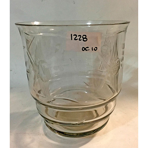 Sub.:14-On - Lote: 1434 -  Jarr�n en vidrio con decoraci�n tallada de peces.