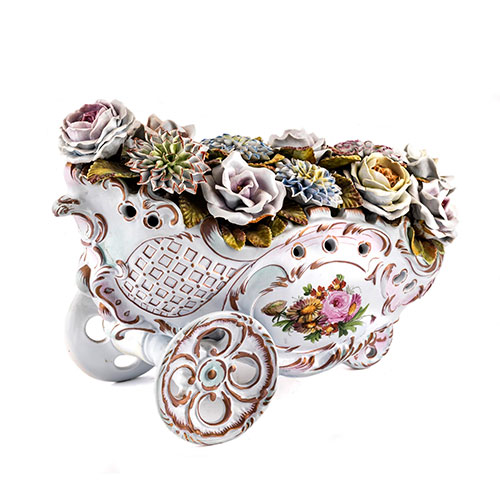 Sub.:14-On - Lote: 1390 -  Centro de flores en porcelana