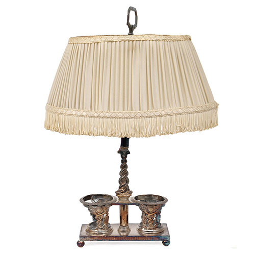 Sub.:14-On - Lote: 213 -  L�mpara de sobremesa electrificada en metal plateado