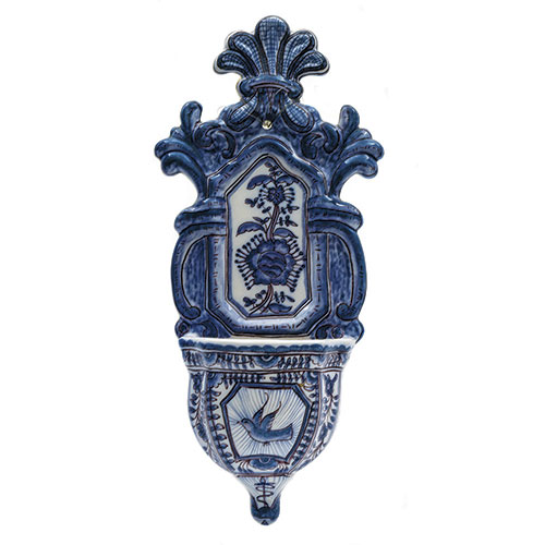Sub.:14-On - Lote: 372 -  Aguabenditera en cermica con tema floral.Portugal