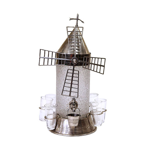 Sub.:14-On - Lote: 1416 -  Licorera en cristal y metal plateado con forma de molino y seis vasitos.