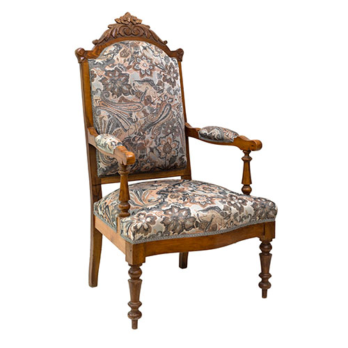 Sub.:14-On - Lote: 137 -  Sill�n alfonsino realizado en madera y tapizado con motivos florales.