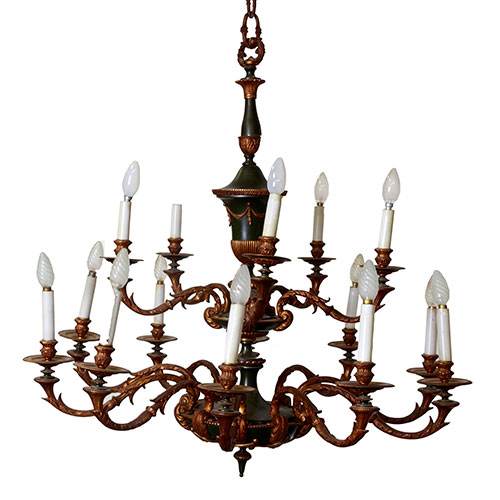 Sub.:14-On - Lote: 252 -  L�mpara de techo en lat�n de quince luces y dos p�tinas.