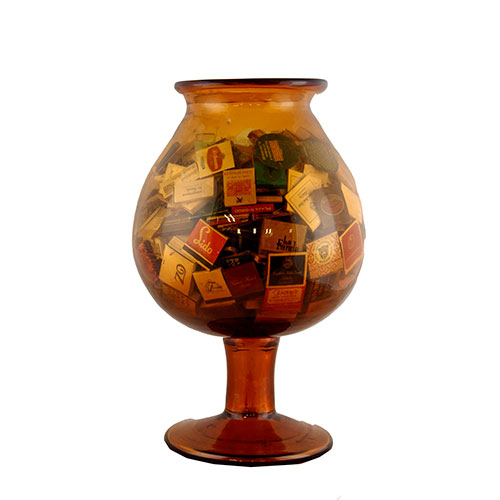 Sub.:14-On - Lote: 1431 -  Gran copa decorativa en cristal color �mbar