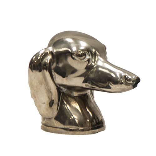 Sub.:14-On - Lote: 1703 -  Cabeza de perro en metal plateado.